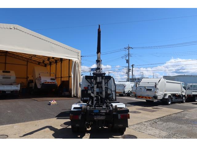 エルフトラック 　新明和　アームロール　ツインホイスト　積載３０００ｋｇ（9枚目）