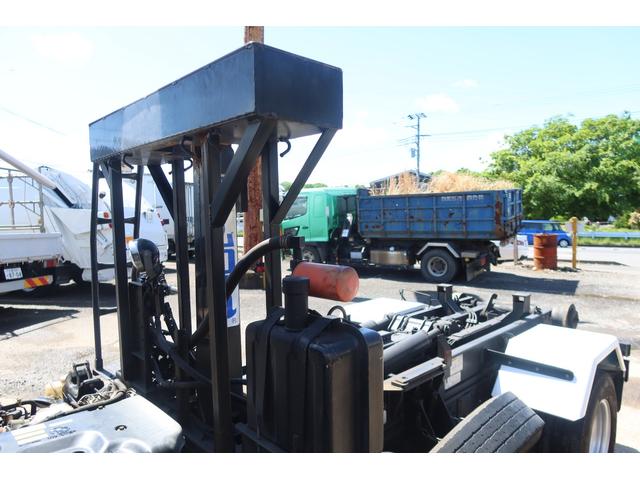 エルフトラック 　新明和　アームロール　ツインホイスト　積載３０００ｋｇ（31枚目）