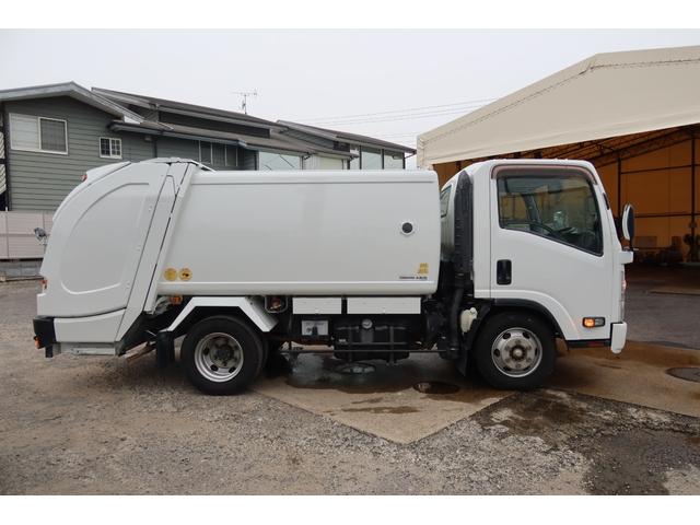 エルフトラック 　新明和　ワイド巻き込みパッカー車　６．５立米　積載２８５０ｋｇ　汚水タンク付　連続スイッチ付（4枚目）