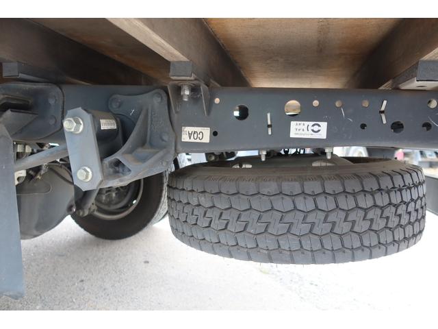 エルフトラック 　標準ロング平ボディー　積載２０００ｋｇ　荷台内寸４３３０×１７９０（31枚目）
