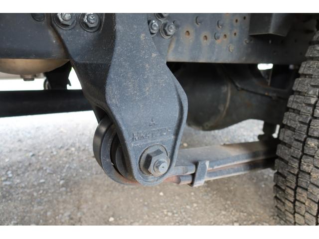 ファイター 　ワイドアルミウイング車　ＰＧ付　ラッシング３段　床フック１０個　内寸２３７０×６２２０　Ｈ２５５０　ゲート付１５６０×２４２０　積載１９００ｋｇ（39枚目）
