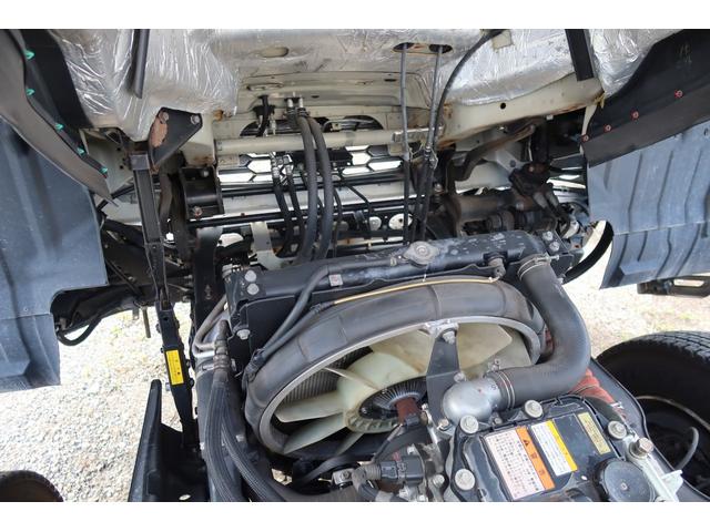 ファイター 　ワイドアルミウイング車　ＰＧ付　ラッシング３段　床フック１０個　内寸２３７０×６２２０　Ｈ２５５０　ゲート付１５６０×２４２０　積載１９００ｋｇ（55枚目）