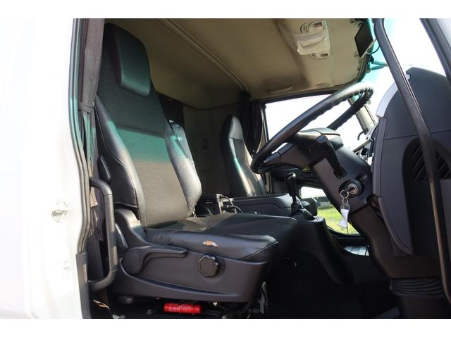 ファイター 　ワイドアルミウイング車　ＰＧ付　ラッシング３段　床フック１０個　内寸２３７０×６２２０　Ｈ２５５０　ゲート付１５６０×２４２０　積載１９００ｋｇ（64枚目）