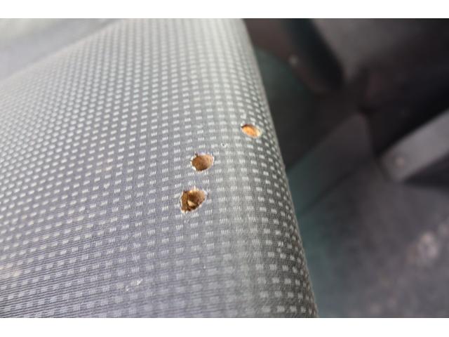 ファイター 　ワイドアルミウイング車　ＰＧ付　ラッシング３段　床フック１０個　内寸２３７０×６２２０　Ｈ２５５０　ゲート付１５６０×２４２０　積載１９００ｋｇ（66枚目）