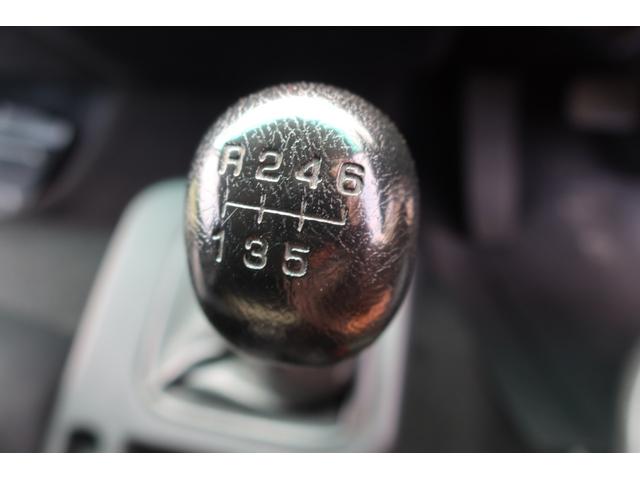 ファイター 　ワイドアルミウイング車　ＰＧ付　ラッシング３段　床フック１０個　内寸２３７０×６２２０　Ｈ２５５０　ゲート付１５６０×２４２０　積載１９００ｋｇ（69枚目）