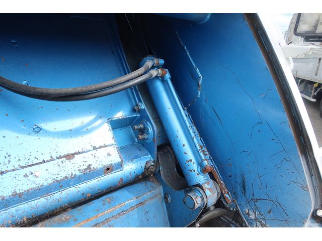エルフトラック 　新明和　ワイドプレスパッカー車　６．０立米　積載２７００ｋｇ　汚水タンク付　連続スイッチ付（19枚目）