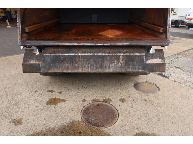エルフトラック 　新明和　ワイドプレスパッカー車　６．０立米　積載２７００ｋｇ　汚水タンク付　連続スイッチ付（26枚目）
