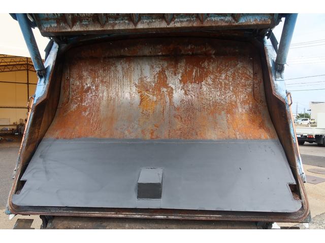 エルフトラック 　新明和　ワイドプレスパッカー車　６．０立米　積載２７００ｋｇ　汚水タンク付　連続スイッチ付（30枚目）
