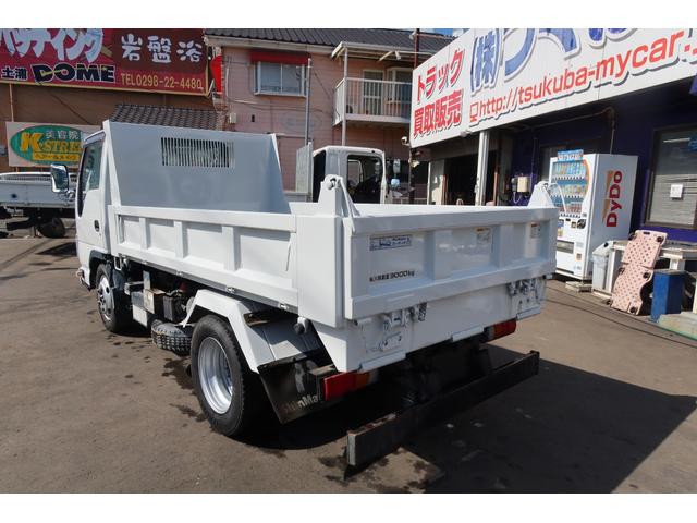 エルフトラック 　新明和　ローダーダンプ　積載３０００ｋｇ　ローダーラジコン付（5枚目）