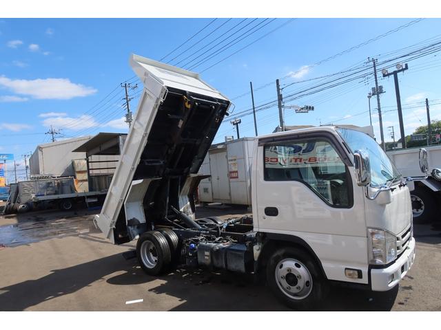 エルフトラック 　新明和　ローダーダンプ　積載３０００ｋｇ　ローダーラジコン付（10枚目）