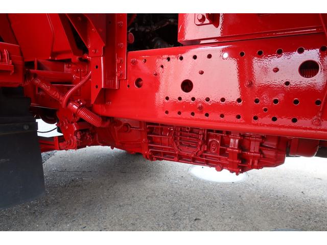 フォワード 　ワイドアルミウイング車　格納ゲート付　内寸６２００×２４１０　Ｈ２４１０　ゲート付２２９０×１５７０　後輪エアサス（33枚目）