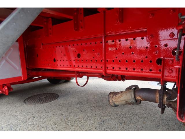 フォワード 　ワイドアルミウイング車　格納ゲート付　内寸６２００×２４１０　Ｈ２４１０　ゲート付２２９０×１５７０　後輪エアサス（42枚目）