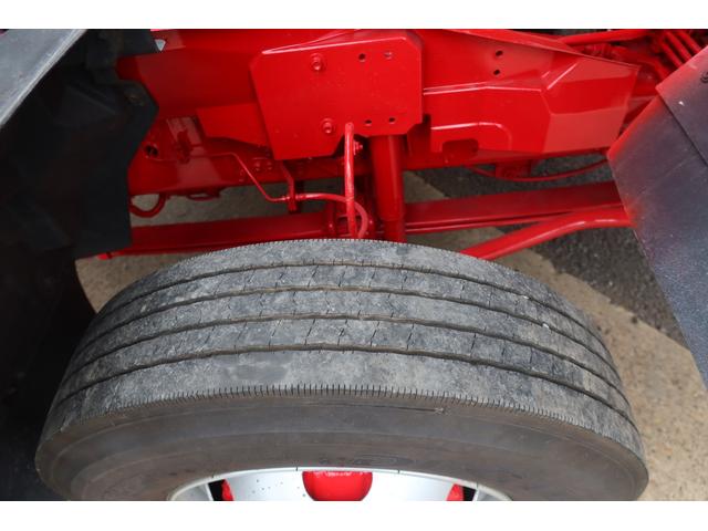 フォワード 　ワイドアルミウイング車　格納ゲート付　内寸６２００×２４１０　Ｈ２４１０　ゲート付２２９０×１５７０　後輪エアサス（48枚目）