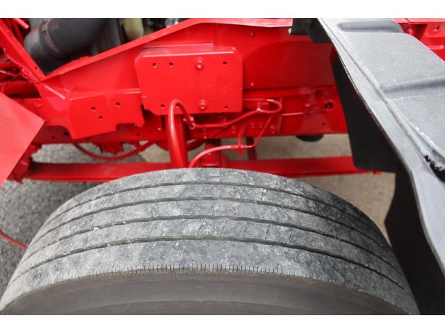 フォワード 　ワイドアルミウイング車　格納ゲート付　内寸６２００×２４１０　Ｈ２４１０　ゲート付２２９０×１５７０　後輪エアサス（51枚目）
