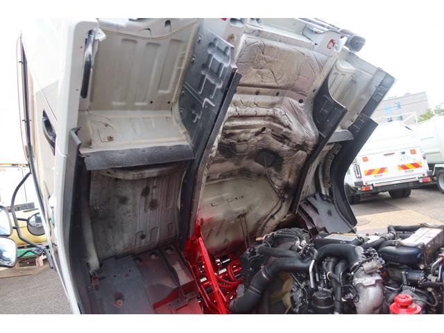 フォワード 　ワイドアルミウイング車　格納ゲート付　内寸６２００×２４１０　Ｈ２４１０　ゲート付２２９０×１５７０　後輪エアサス（58枚目）