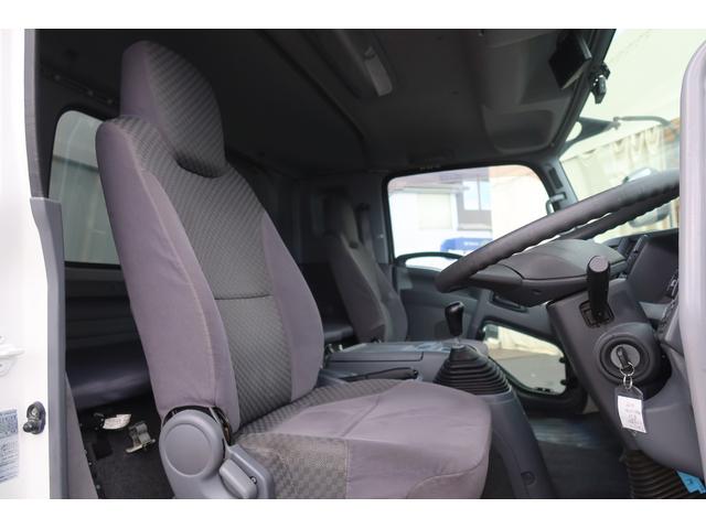フォワード 　ワイドアルミウイング車　格納ゲート付　内寸６２００×２４１０　Ｈ２４１０　ゲート付２２９０×１５７０　後輪エアサス（65枚目）