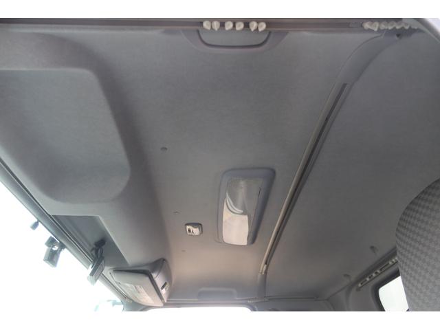 フォワード 　ワイドアルミウイング車　格納ゲート付　内寸６２００×２４１０　Ｈ２４１０　ゲート付２２９０×１５７０　後輪エアサス（80枚目）