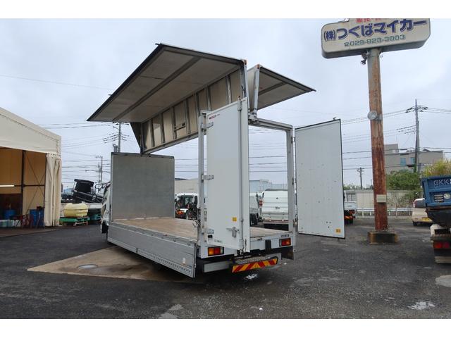 ファイター 　ワイドアルミウイング車　ラッシング２段　床フック５対　内寸６２００×２４００　Ｈ２４００　門高２２９０　門幅２２８０（10枚目）