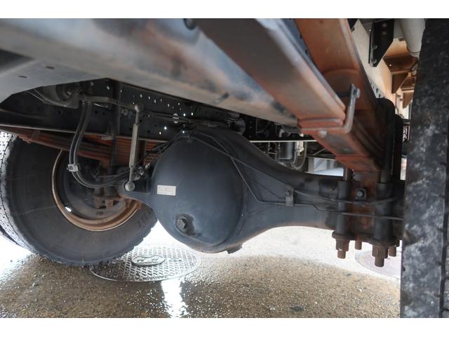 ファイター 　ワイドアルミウイング車　ラッシング２段　床フック５対　内寸６２００×２４００　Ｈ２４００　門高２２９０　門幅２２８０（28枚目）