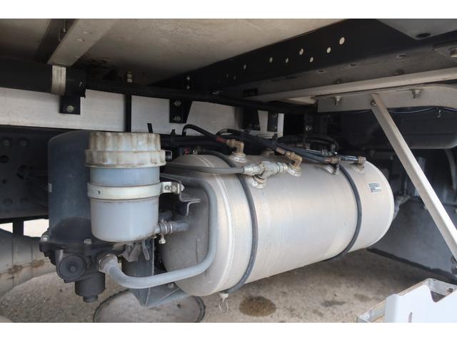 ファイター 　ワイドアルミウイング車　ラッシング２段　床フック５対　内寸６２００×２４００　Ｈ２４００　門高２２９０　門幅２２８０（33枚目）