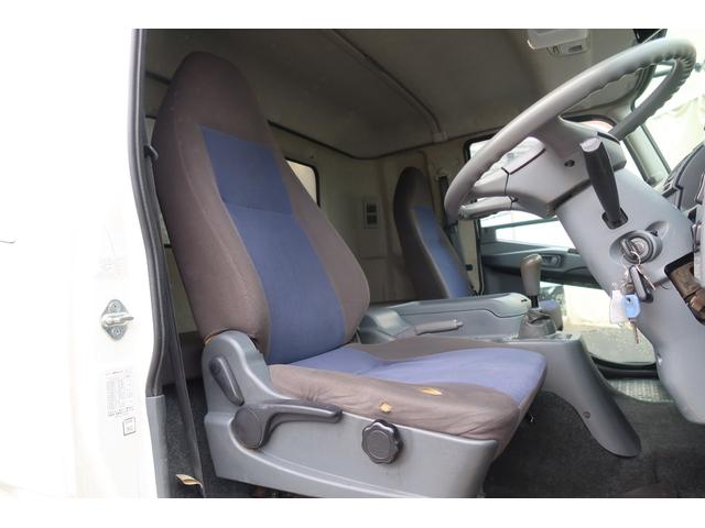 ファイター 　ワイドアルミウイング車　ラッシング２段　床フック５対　内寸６２００×２４００　Ｈ２４００　門高２２９０　門幅２２８０（63枚目）