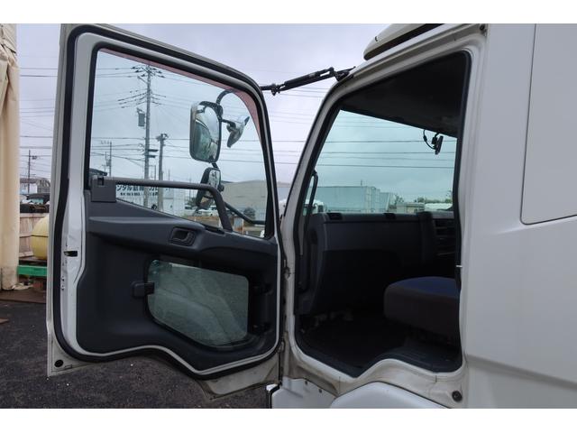 ファイター 　ワイドアルミウイング車　ラッシング２段　床フック５対　内寸６２００×２４００　Ｈ２４００　門高２２９０　門幅２２８０（71枚目）