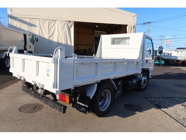 エルフトラック 　４ＷＤ　ダンプ　極東　積載２９５０ｋｇ（5枚目）
