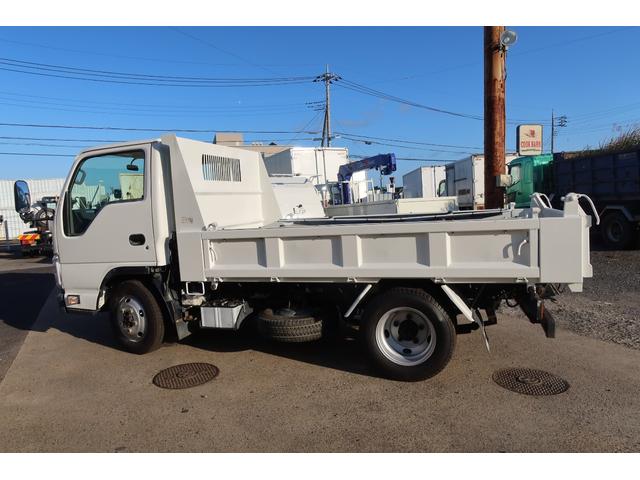 エルフトラック 　４ＷＤ　ダンプ　極東　積載２９５０ｋｇ（8枚目）