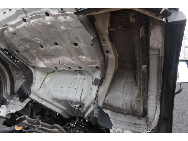 タイタントラック 標準ロング平ボディー 積載2000kg オートマ車 荷台内寸4350×1790 床フック4対(37枚目)