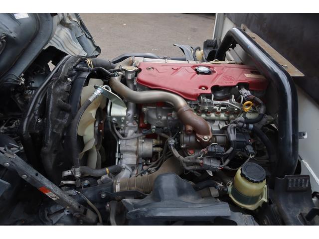 デュトロ 10尺 平ボディー 積載2000kg(18枚目)