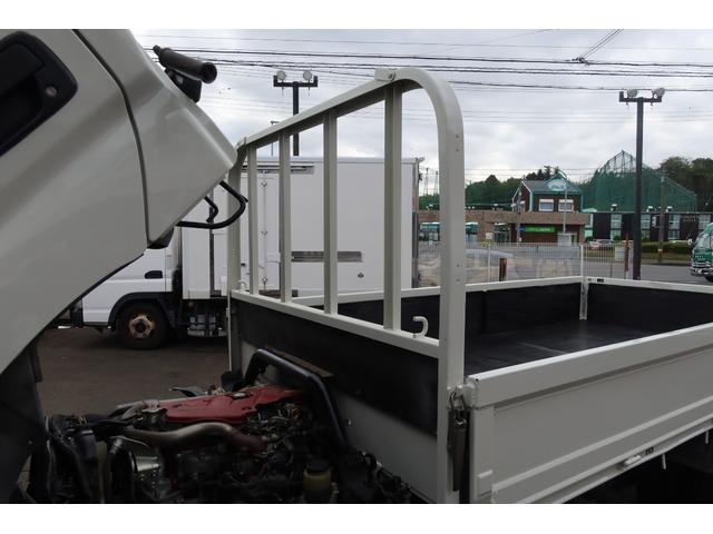 デュトロ 10尺 平ボディー 積載2000kg(19枚目)
