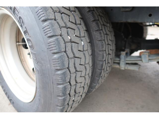 デュトロ 10尺 平ボディー 積載2000kg(33枚目)