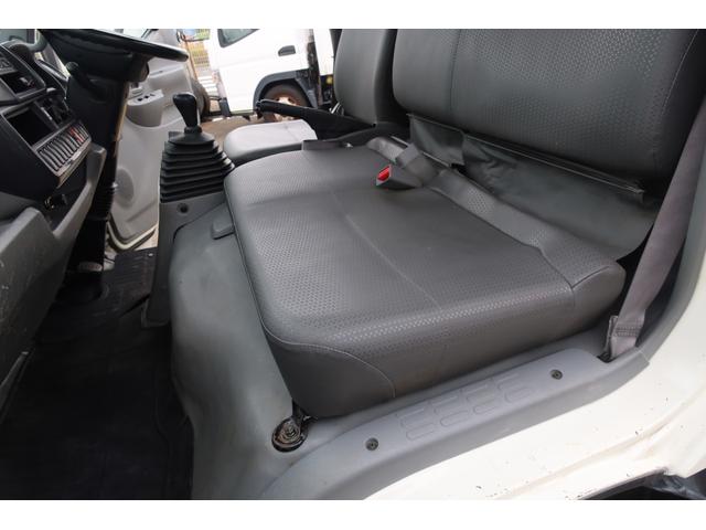 デュトロ 10尺 平ボディー 積載2000kg(56枚目)