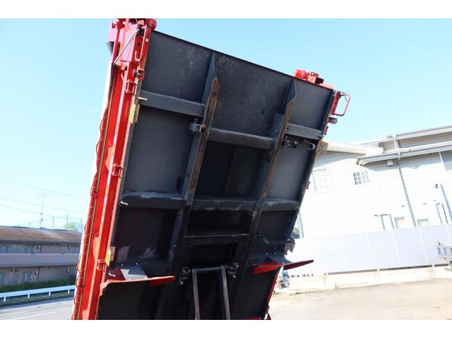 キャンター 　ダンプ　積載２０００ｋｇ　電動コボレーン（15枚目）