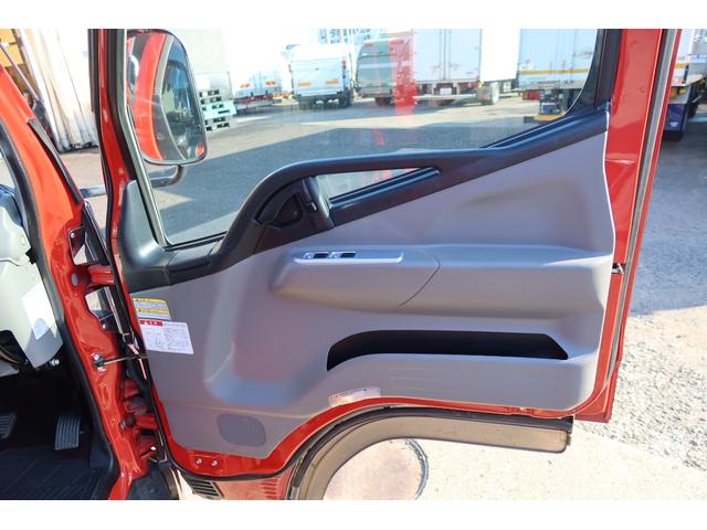 キャンター 　ダンプ　積載２０００ｋｇ　電動コボレーン（65枚目）