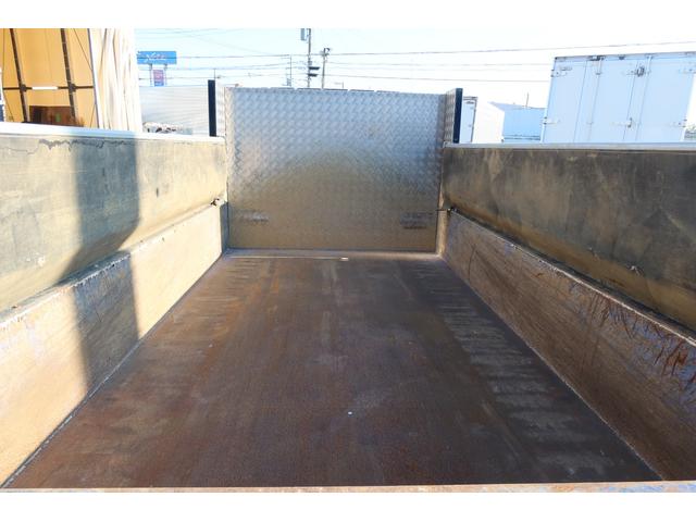 キャンター 　ダンプ　積載３０００ｋｇ（9枚目）