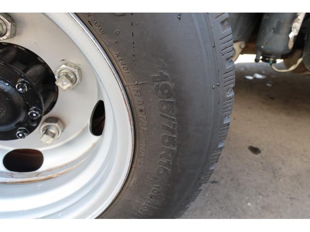 キャンター Ｗキャブ全低床　リアエアコン付（18枚目）