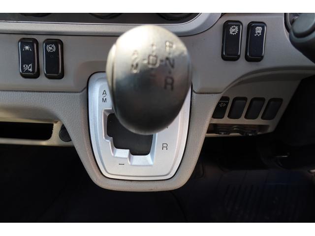 キャンター Ｗキャブ全低床　リアエアコン付（52枚目）