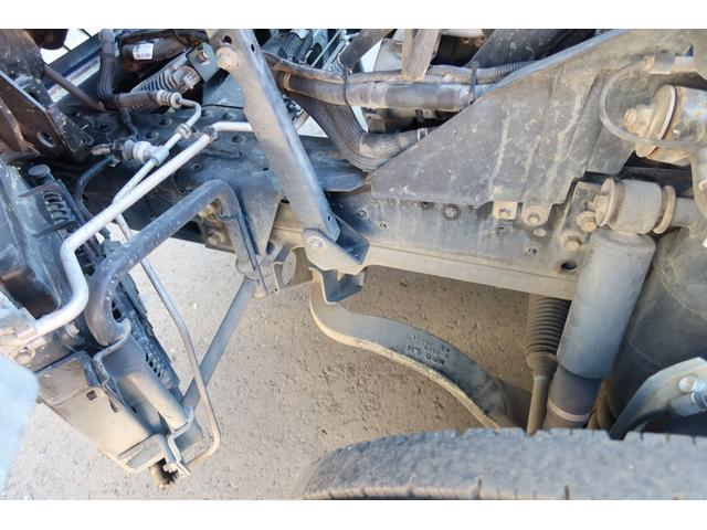 エルフトラック 　ワイド超ロング３段ラジコンクレーン　２．９３ｔ吊り　オートマ車　荷台内寸４２５０×２０８０（32枚目）