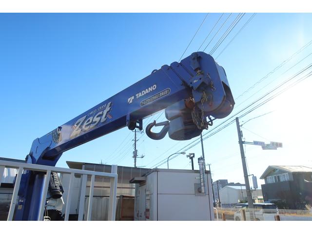 エルフトラック 　ワイド超ロング３段ラジコンクレーン　２．９３ｔ吊り　オートマ車　荷台内寸４２５０×２０８０（48枚目）