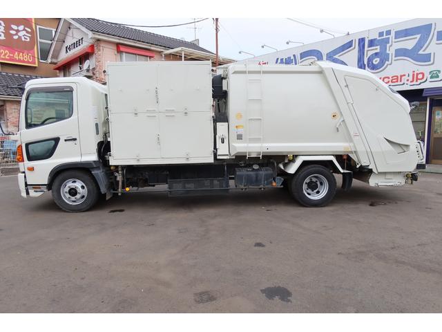 ヒノレンジャー 　極東　プレスパッカー車　６．２立米　連続スイッチ付　汚水タンク付（4枚目）