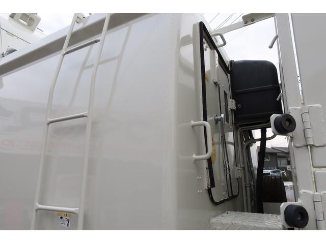 ヒノレンジャー 　極東　プレスパッカー車　６．２立米　連続スイッチ付　汚水タンク付（36枚目）