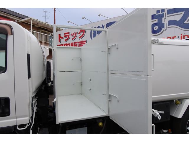エルフトラック 新明和 ワイド 巻き込みパッカー車 5.8立米 汚水タンク付 連続スイッチ付(9枚目)