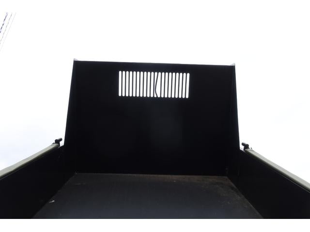 キャンター 　極東　ダンプ　積載３０００ｋｇ　手動コボレーン付（12枚目）