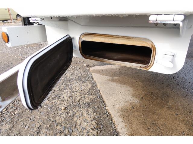 フォワード 　新明和　プレスパッカー車　８．２立米　汚水タンク付　連続スイッチ付　積載１７５０ｋｇ（13枚目）