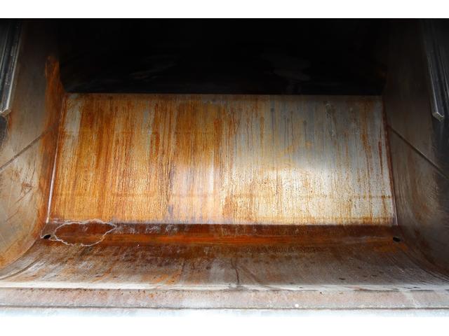 フォワード 　新明和　プレスパッカー車　８．２立米　汚水タンク付　連続スイッチ付　積載１７５０ｋｇ（14枚目）