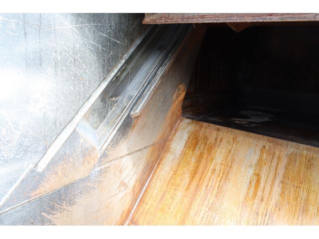 フォワード 　新明和　プレスパッカー車　８．２立米　汚水タンク付　連続スイッチ付　積載１７５０ｋｇ（16枚目）