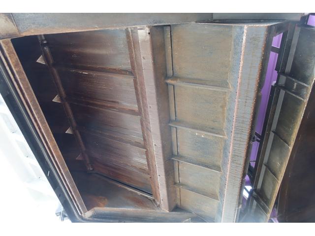 フォワード 　新明和　プレスパッカー車　８．２立米　汚水タンク付　連続スイッチ付　積載１７５０ｋｇ（26枚目）