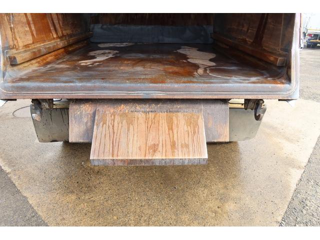 フォワード 　新明和　プレスパッカー車　８．２立米　汚水タンク付　連続スイッチ付　積載１７５０ｋｇ（27枚目）