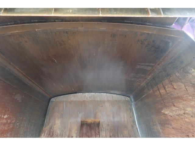 フォワード 　新明和　プレスパッカー車　８．２立米　汚水タンク付　連続スイッチ付　積載１７５０ｋｇ（29枚目）